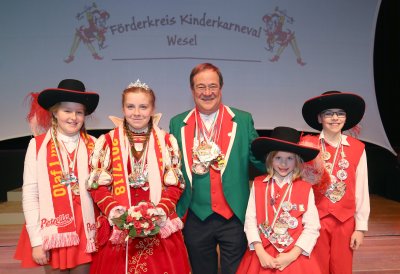 Ministerpräsident Armin Laschet empfängt die Kinderprinzenpaare und Kinderdreigestirne aus Nordrhein-Westfalen