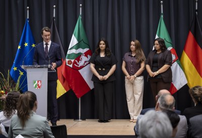 Ministerpräsident Wüst verleiht 25 Personen die Rettungsmedaille des Landes Nordrhein-Westfalen