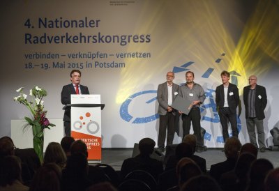 NRW-Verkehrsminister Michael Groschek bei seiner Rede