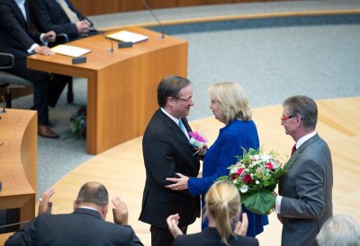Armin Laschet zum neuen Ministerpräsident gewählt und vereidigt