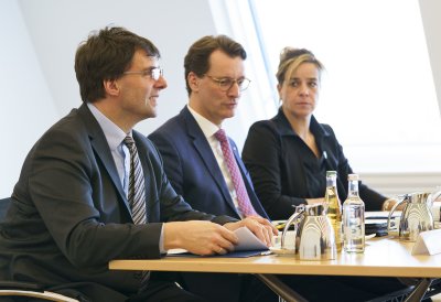 Landesregierung und Gewerkschaften klären Umsetzung weiterer Details der Übertragung des Tarifergebnisses für den öffentlichen Dienst auf den Beamtenbereich