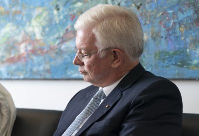 Ministerpräsident Laschet begrüßt den internationalen Friedensbotschafter Sri Sri Ravi Shankar im Landeshaus