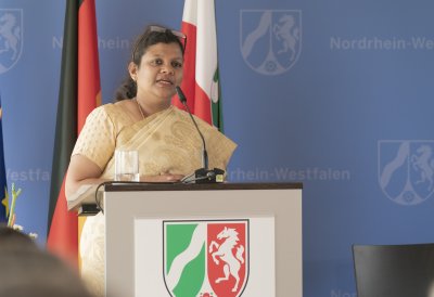 Ministerpräsident Laschet begrüßt den internationalen Friedensbotschafter Sri Sri Ravi Shankar im Landeshaus