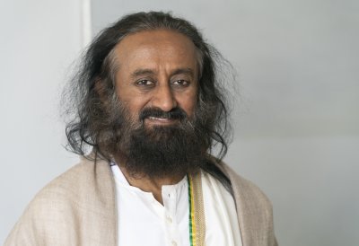 Ministerpräsident Laschet begrüßt den internationalen Friedensbotschafter Sri Sri Ravi Shankar im Landeshaus