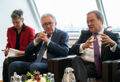 Ministerpräsident Laschet empfängt den Gouverneur des US-Bundesstaates Nebraska