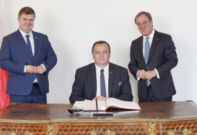 Ministerpräsident Laschet empfängt Schlesiens Marschall Jakub Chełstowski