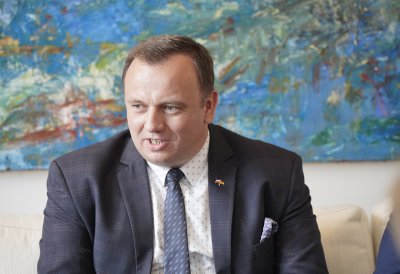Ministerpräsident Laschet empfängt Schlesiens Marschall Jakub Chełstowski