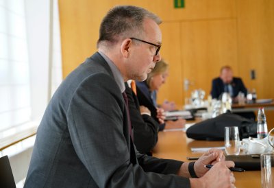 Landesregierung startet Gespräche mit Gewerkschaften zu Attraktivitätsoffensive für den öffentlichen Dienst