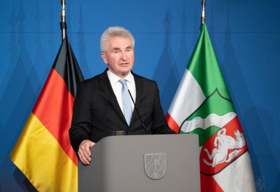 Presse-Briefing mit Wirtschaftsminister Prof. Dr. Andreas Pinkwart, RWI-Präsident Prof. Dr. Christoph M. Schmidt und Geschäftsführer der IHK NRW Dr. Matthias Mainz