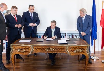 Ministerpräsident Laschet empfängt Schlesiens Marschall Jakub Chełstowski