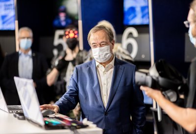 Ministerpräsident Armin Laschet eröffnet Zentrum zur Vernetzung der Games-Branche mit weiteren Wirtschaftsbereichen in Düsseldorf