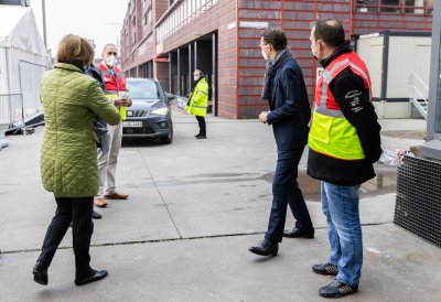 Eröffnung von neuem „Drive-in-Impfzentrum“ an der Lanxess