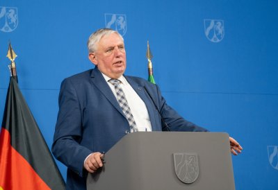 Presse-Briefing mit Gesundheitsminister Karl-Josef Laumann