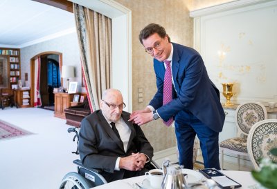 Ministerpräsident Wüst ehrt Heinz Becker aus Steinheim mit dem Landesverdienstorden