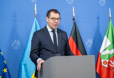 Ministerpräsident Hendrik Wüst empfängt den Botschafter der Ukraine Oleksii Makeiev