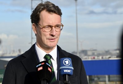 Ministerpräsident Hendrik Wüst besucht das LNG-Terminal in Zeebrugge
