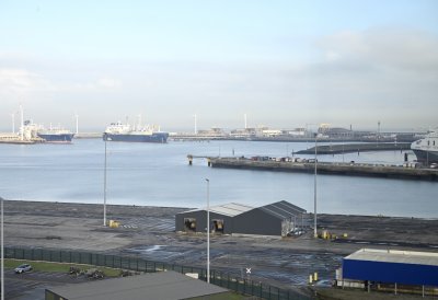 Ministerpräsident Hendrik Wüst besucht das LNG-Terminal in Zeebrugge