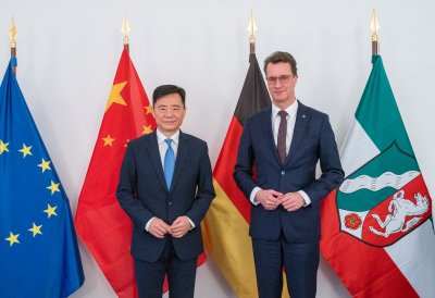 Ministerpräsident Wüst empfängt den Botschafter der Volksrepublik China Ken Wu