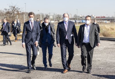 Ministerpräsident Hendrik Wüst besucht das Duisburg Gateway Terminal 
