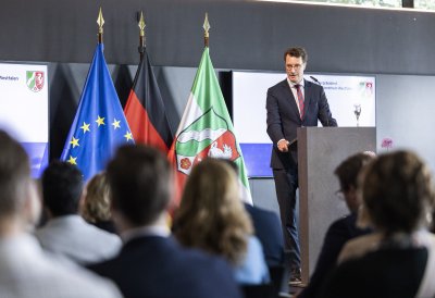 Integrationsprojekt PerMenti mit Mevlüde-Genç-Medaille des Landes Nordrhein-Westfalen geehrt