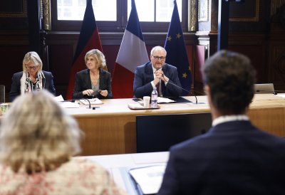 Paris-Reise: Gespräche mit den Mitgliedern der Deutsch-Französischen Freundschaftsgruppe im französischen Senat