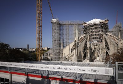 Ministerpräsident Hendrik Wüst besucht die Kathedrale Notre-Dame in Paris