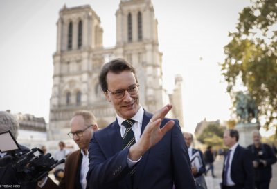 Ministerpräsident Hendrik Wüst besucht die Kathedrale Notre-Dame in Paris