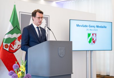 IDA-NRW wird mit der Mevlüde-Genç-Medaille des Landes Nordrhein-Westfalen ausgezeichnet