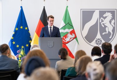 IDA-NRW wird mit der Mevlüde-Genç-Medaille des Landes Nordrhein-Westfalen ausgezeichnet