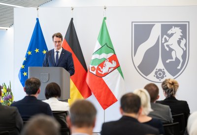 IDA-NRW wird mit der Mevlüde-Genç-Medaille des Landes Nordrhein-Westfalen ausgezeichnet