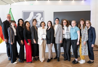 IDA-NRW wird mit der Mevlüde-Genç-Medaille des Landes Nordrhein-Westfalen ausgezeichnet