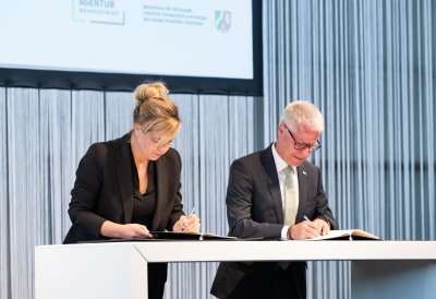 Eine gute Zukunft für das Rheinische Revier – Land und Region unterzeichnen Reviervertrag 2.0