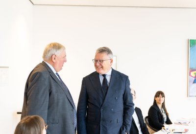 Einigkeit bei Ministerpräsident Wüst und EU-Kommissar Schmit: Unternehmen brauchen mehr denn je Planungssicherheit