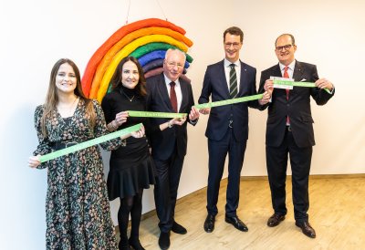 Ministerpräsident Hendrik Wüst besucht das Kinderhospiz Regenbogenland, Düsseldorf