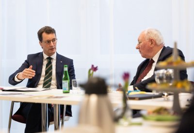 Ministerpräsident Hendrik Wüst besucht das Kinderhospiz Regenbogenland, Düsseldorf