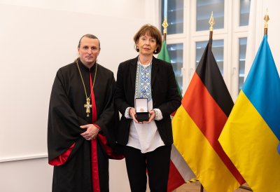Ministerpräsident Hendrik Wüst und Kölns Oberbürgermeisterin Henriette Reker werden mit Orden der Ukrainisch-Orthodoxen Kirche ausgezeichnet