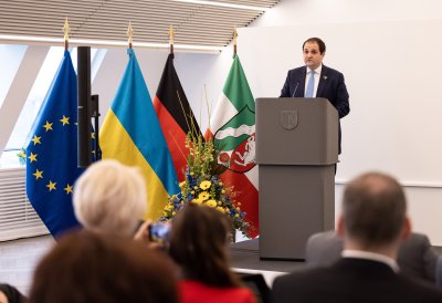 Ministerpräsident Hendrik Wüst und Kölns Oberbürgermeisterin Henriette Reker werden mit Orden der Ukrainisch-Orthodoxen Kirche ausgezeichnet