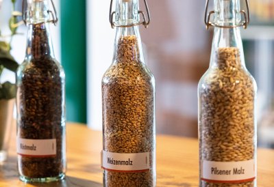 Ministerpräsident Hendrik Wüst besucht die Pott’s Brauerei in Oelde