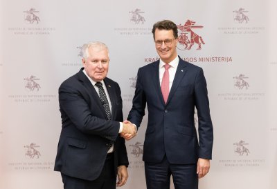 Gespräch mit dem Verteidigungsminister der Republik Litauen, Herrn Arvydas Anasauskas