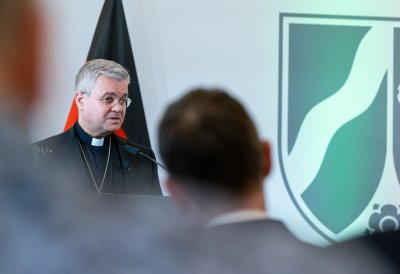 Treueeidabnahme des Erzbischofs von Paderborn