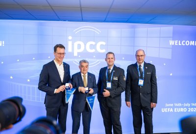 Ministerpräsident Wüst und Innenminister Reul besuchen das International Police Cooperation Center