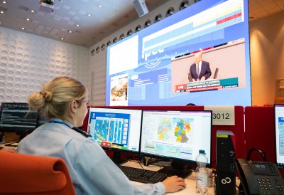 Ministerpräsident Wüst und Innenminister Reul besuchen das International Police Cooperation Center