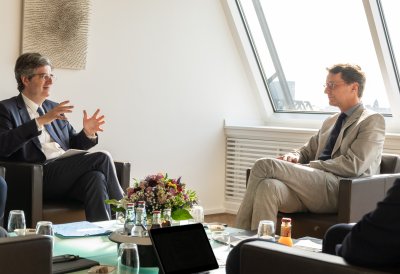 Ministerpräsident Hendrik Wüst empfängt den Botschafter der Französischen Republik