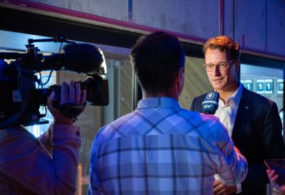 Ministerpräsident Wüst besucht Paralympische Spiele in Paris