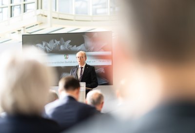 Landtag und Landesregierung gedenken Opfer von Hamas-Terrorangriff