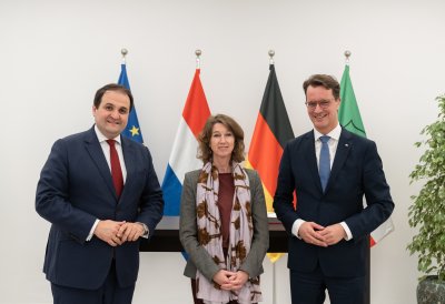 Antrittsbesuch der niederländischen Botschafterin: Ministerpräsident Wüst empfängt Hester Somsen in der Staatskanzlei