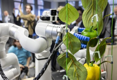 Besuch des Humanoid Robots Lab der Universität Bonn