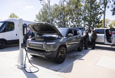 Besuch bei E-Fahrzeughersteller Rivian