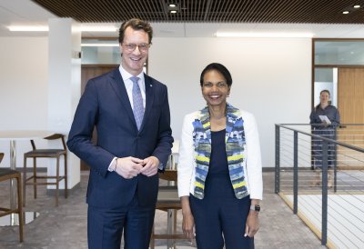 Ministerpräsident Wüst trifft die ehemalige US-Außenministerin und Direktorin der Hoover Institution Condoleezza Rice