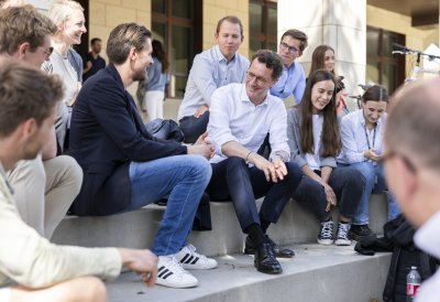 Ministerpräsident Wüst besucht die Stanford University im Süden von San Francisco